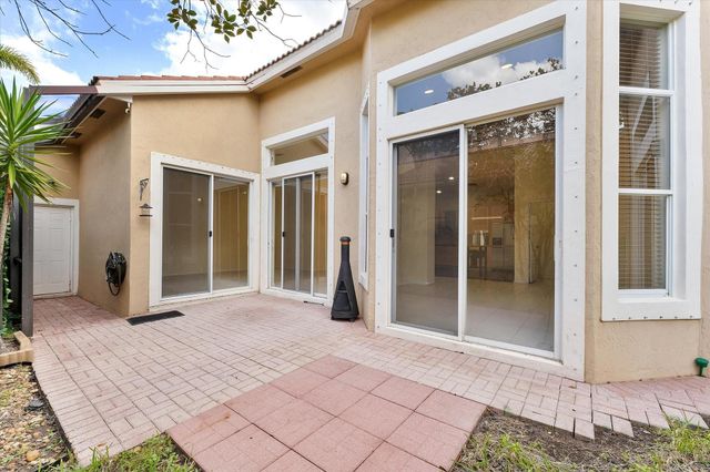 5728 NW 122nd Way, Coral Springs, FL 33076