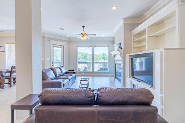 6883 Kingston Cove Lane, Willis, TX 77318