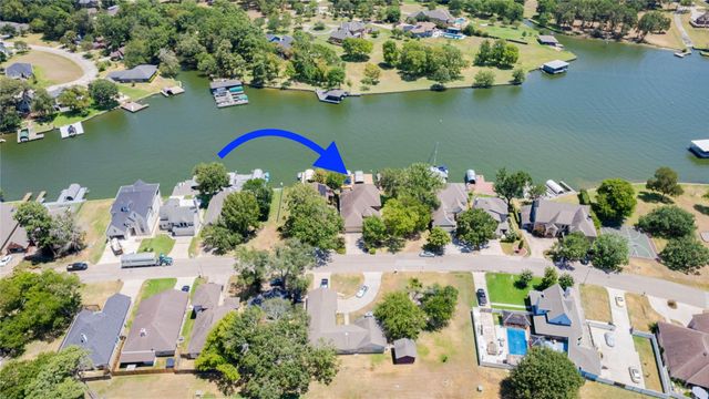 6883 Kingston Cove Lane, Willis, TX 77318