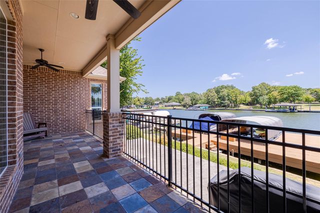 6883 Kingston Cove Lane, Willis, TX 77318