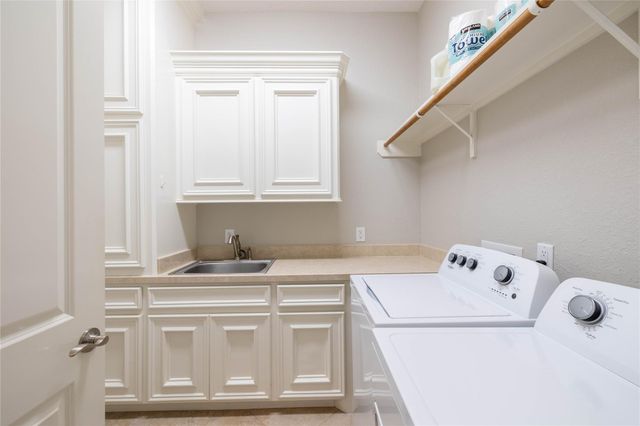 6883 Kingston Cove Lane, Willis, TX 77318