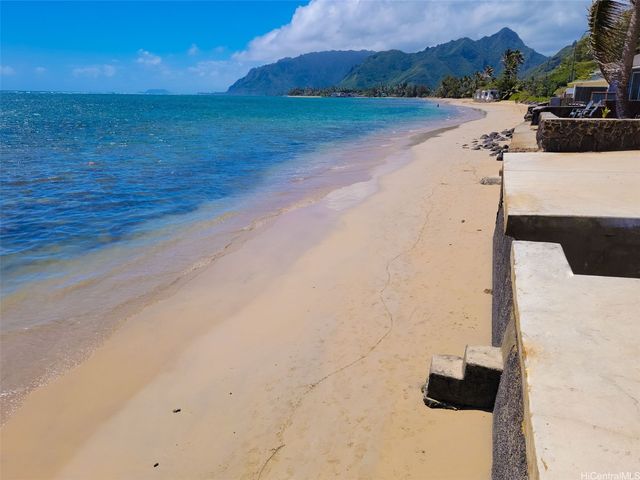 53-837 Kamehameha Highway, Hauula, HI 96717