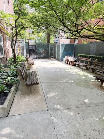 34-43 60th Street 6K, Woodside, NY 11377