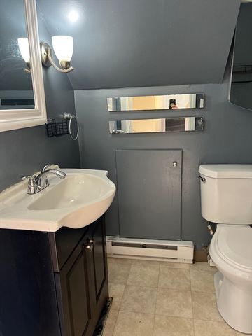 50 Ruggles Street 1, Franklin, MA 02038