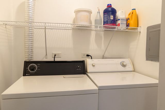 5850 Fresno Court A, Hanover Park, IL 60133