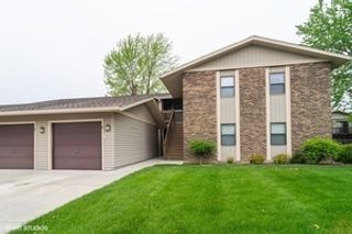 5850 Fresno Court A, Hanover Park, IL 60133