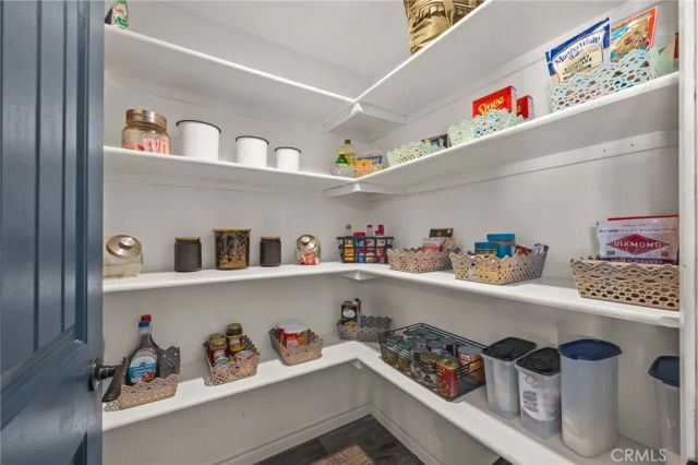 2752 Litchfield Drive, Riverside, CA 92503