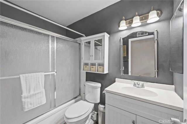 2752 Litchfield Drive, Riverside, CA 92503