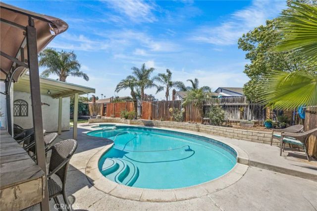 2752 Litchfield Drive, Riverside, CA 92503