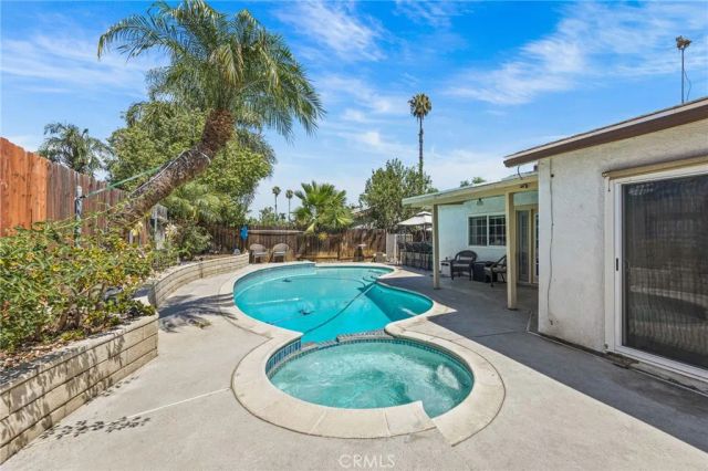 2752 Litchfield Drive, Riverside, CA 92503