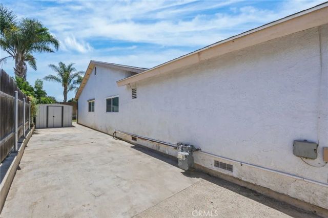 2752 Litchfield Drive, Riverside, CA 92503