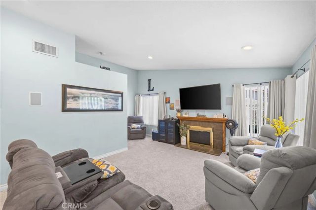 2752 Litchfield Drive, Riverside, CA 92503