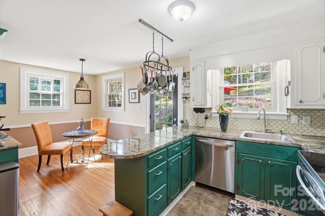 501 W Maryland Avenue, Bessemer City, NC 28016