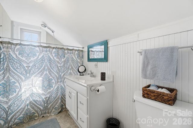 501 W Maryland Avenue, Bessemer City, NC 28016