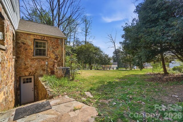 501 W Maryland Avenue, Bessemer City, NC 28016