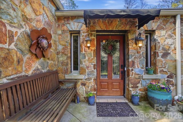 501 W Maryland Avenue, Bessemer City, NC 28016