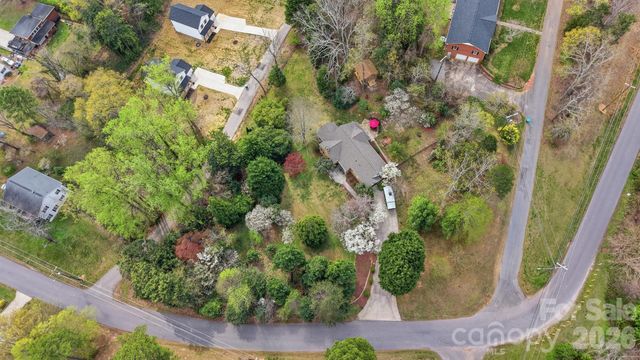 501 W Maryland Avenue, Bessemer City, NC 28016