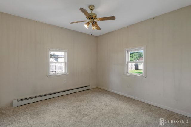 96 Conover Place, Middlesex, NJ 08846