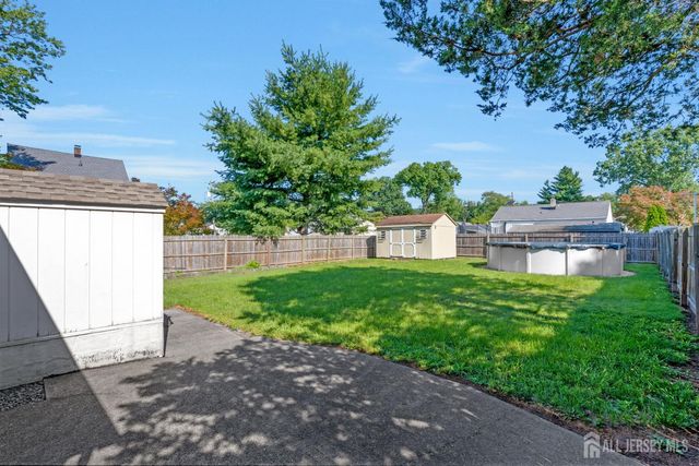 96 Conover Place, Middlesex, NJ 08846