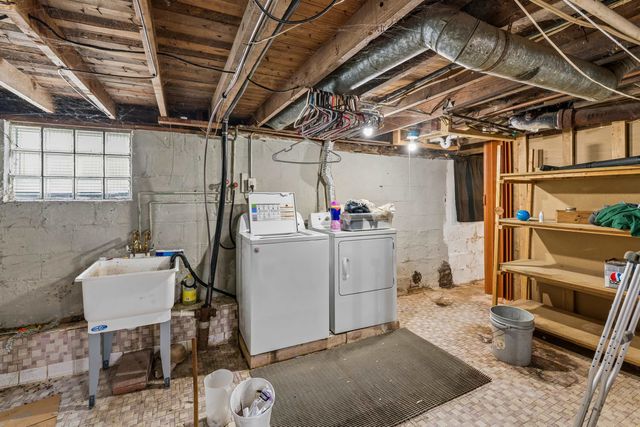 1039 W Whittemore Avenue, Flint Twp, MI 40507