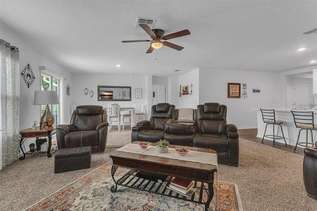 24 PICKSTON LANE, Palm Coast, FL 32164