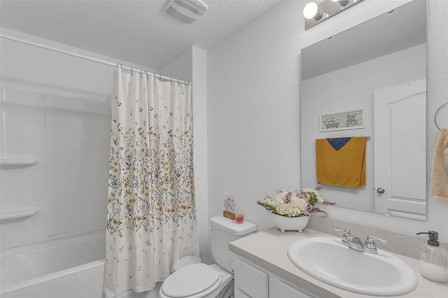 24 PICKSTON LANE, Palm Coast, FL 32164