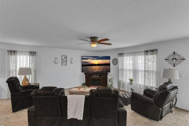 24 PICKSTON LANE, Palm Coast, FL 32164