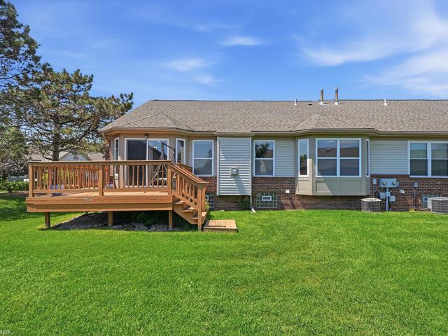 14861 Heather Pointe Drive, Sterling Heights, MI 48313