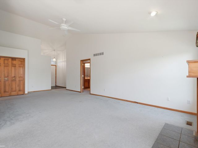 14861 Heather Pointe Drive, Sterling Heights, MI 48313