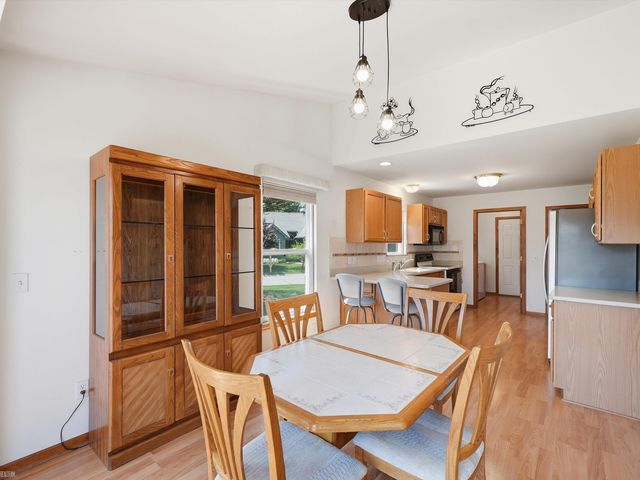 14861 Heather Pointe Drive, Sterling Heights, MI 48313