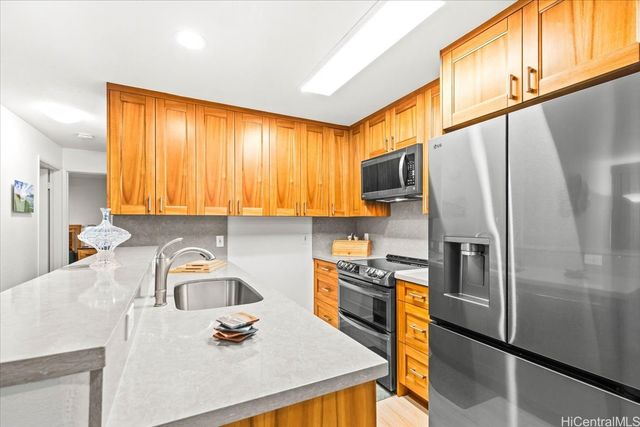 7122 Hawaii Kai Drive 90, Honolulu, HI 96825