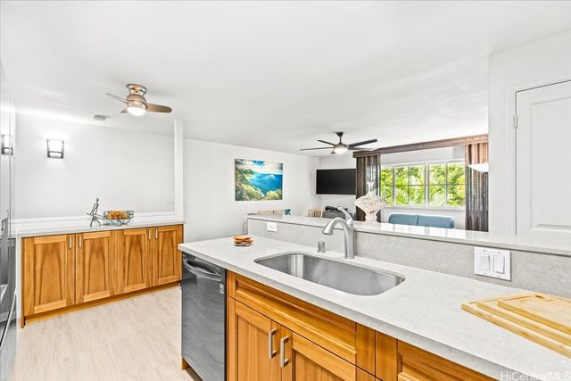 7122 Hawaii Kai Drive 90, Honolulu, HI 96825