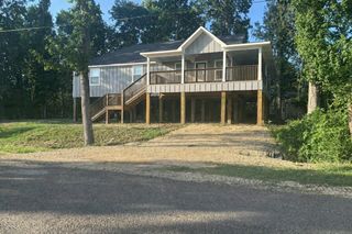 173 Emerald Lane, Onalaska, TX 77360