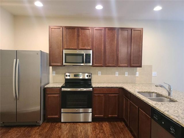 196 Highland Pointe Circle E, Dawsonville, GA 30534