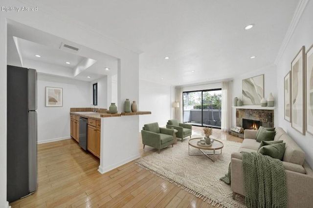 7307 Haskell Avenue 4, Van Nuys, CA 91406