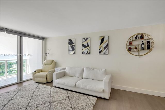 100 Bayview Drive 1008, Sunny Isles Beach, FL 33160