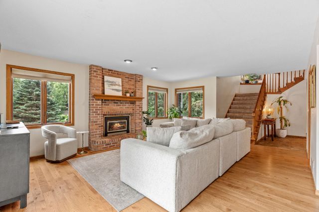 1257 Donegal Alcove, Woodbury, MN 55125