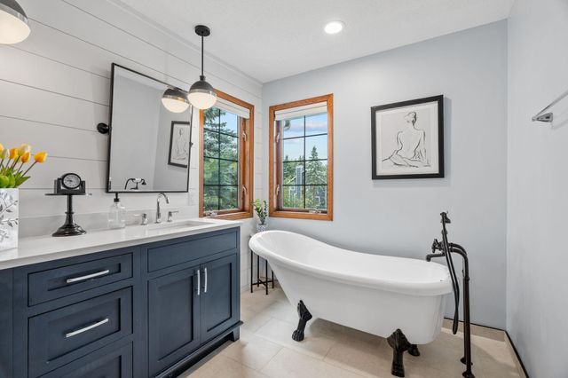 1257 Donegal Alcove, Woodbury, MN 55125