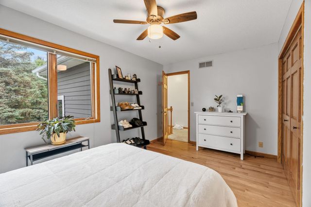 1257 Donegal Alcove, Woodbury, MN 55125