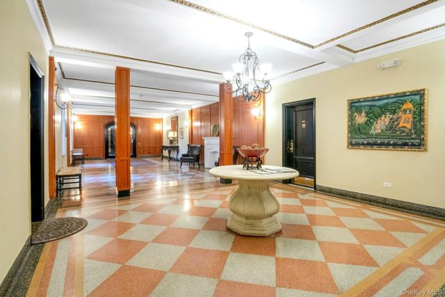 25 Parkview Avenue 1H, Bronxville, NY 10708