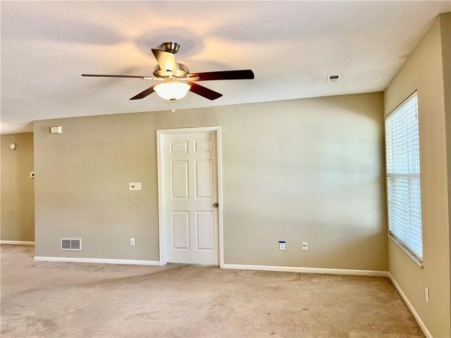 311 E Hansen Court E 73, Independence, MO 64055