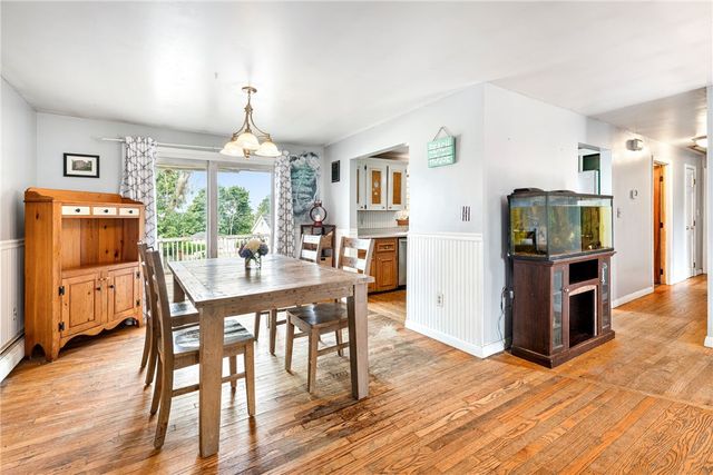 47 Allston Avenue, Middletown, RI 02842