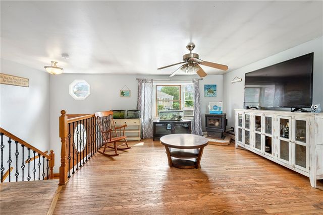 47 Allston Avenue, Middletown, RI 02842