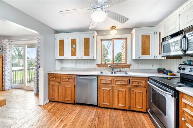 47 Allston Avenue, Middletown, RI 02842