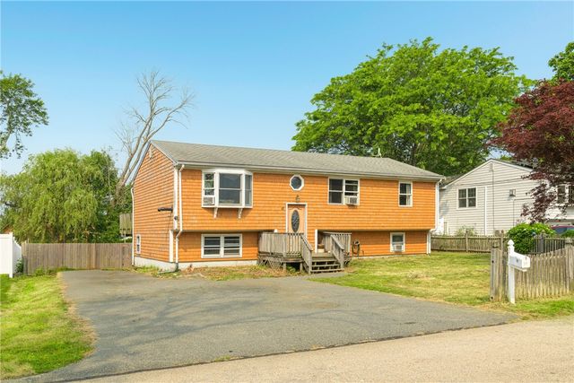 47 Allston Avenue, Middletown, RI 02842