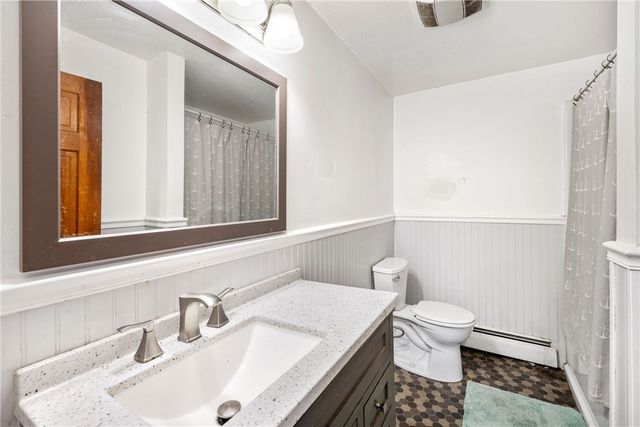 47 Allston Avenue, Middletown, RI 02842