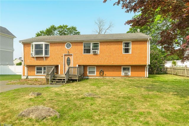 47 Allston Avenue, Middletown, RI 02842