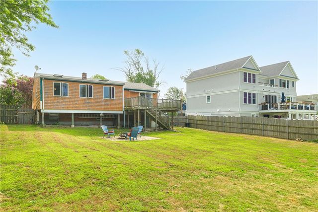 47 Allston Avenue, Middletown, RI 02842