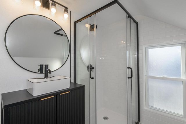 12509 W Park AVENUE, New Berlin, WI 53151