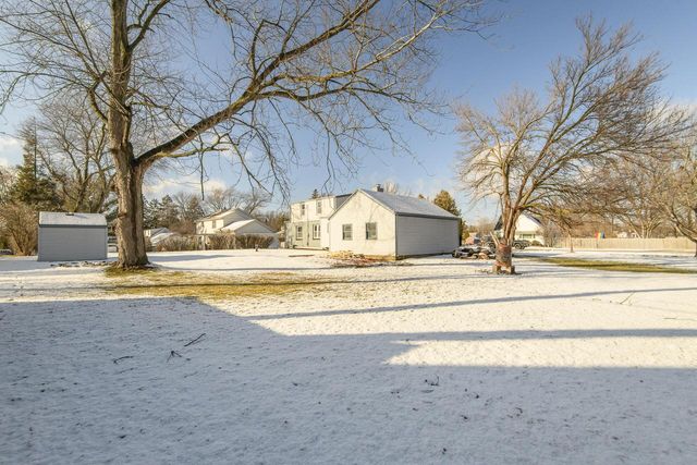 12509 W Park AVENUE, New Berlin, WI 53151